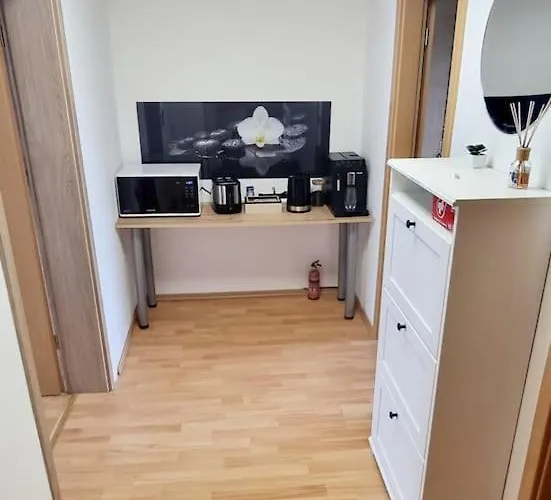 Schoene, Gemuetliche Wohnung, Voll Ausgestattet Lejlighed